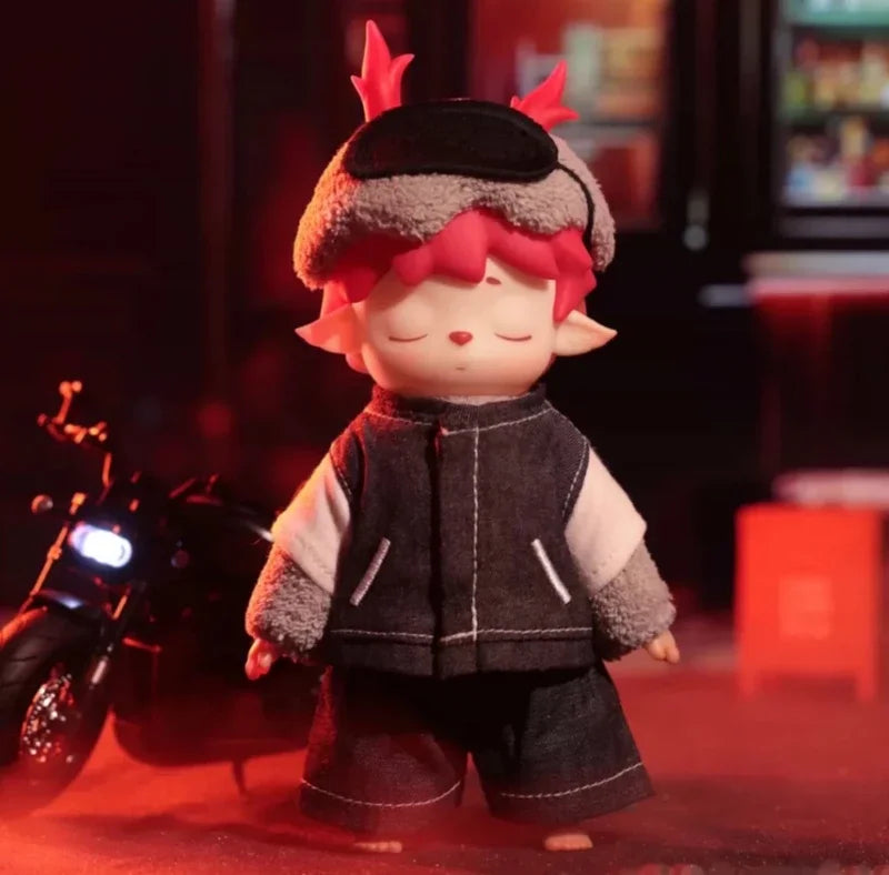 Mimi Citywalk Series Collectible Figure