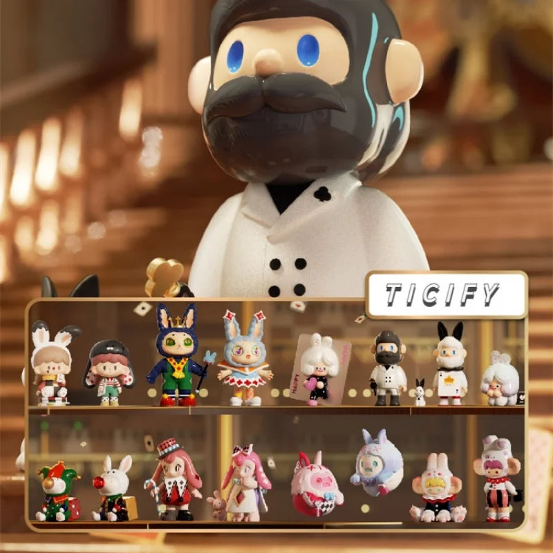 All Star – The World of Cards Series Collectible Designer Figure
