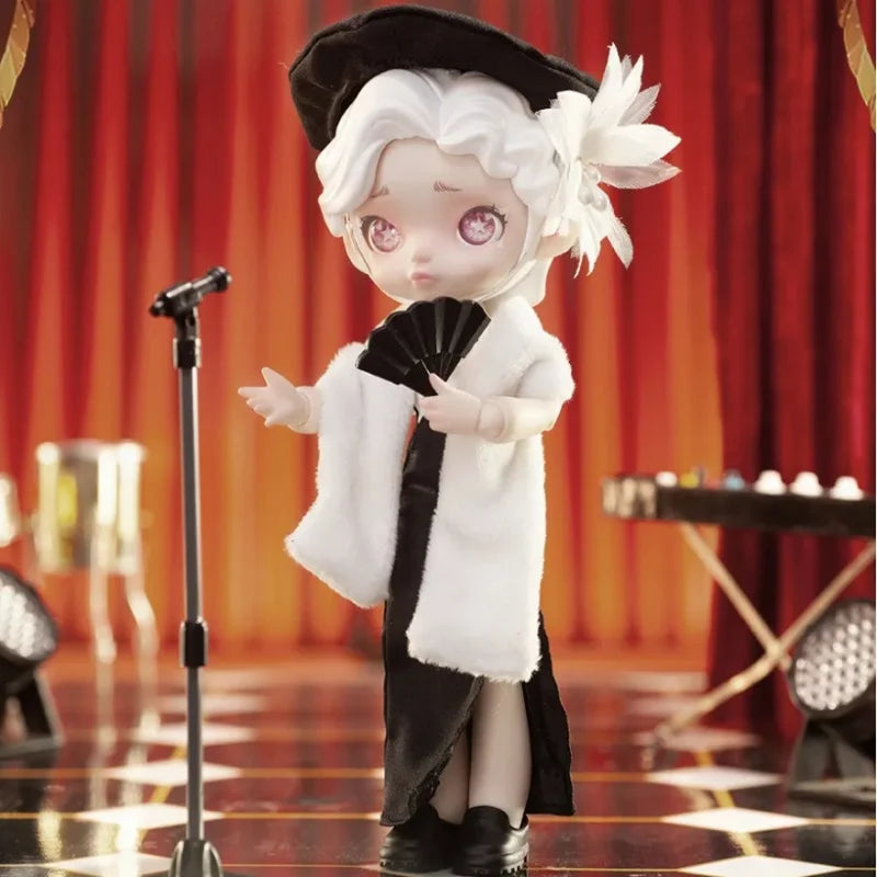Laura – Black and White Spectrum Series OB11 BJD 1/12 Scale Collectible Figure