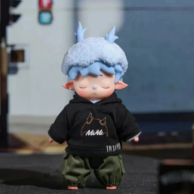 Mimi Citywalk Series Collectible Figure