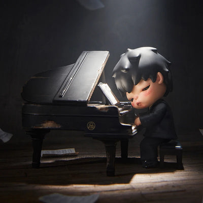 POP MART Hirono The Pianist Limited Edition Figure