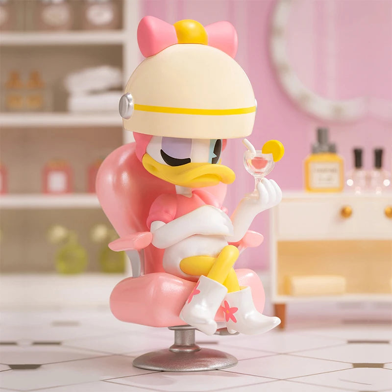 52TOYS Mickey and Friends Modern Lady Figure