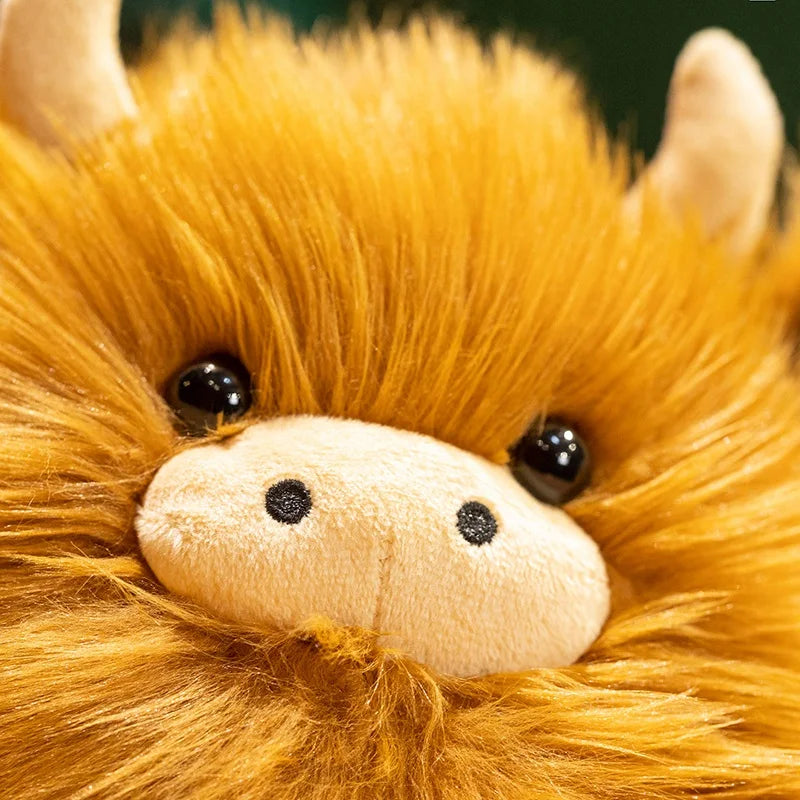 Highland Cow Plush box art view