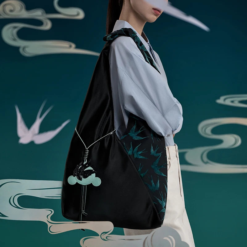 POP MART SKULLPANDA The Mirage Series Shoulder Bag