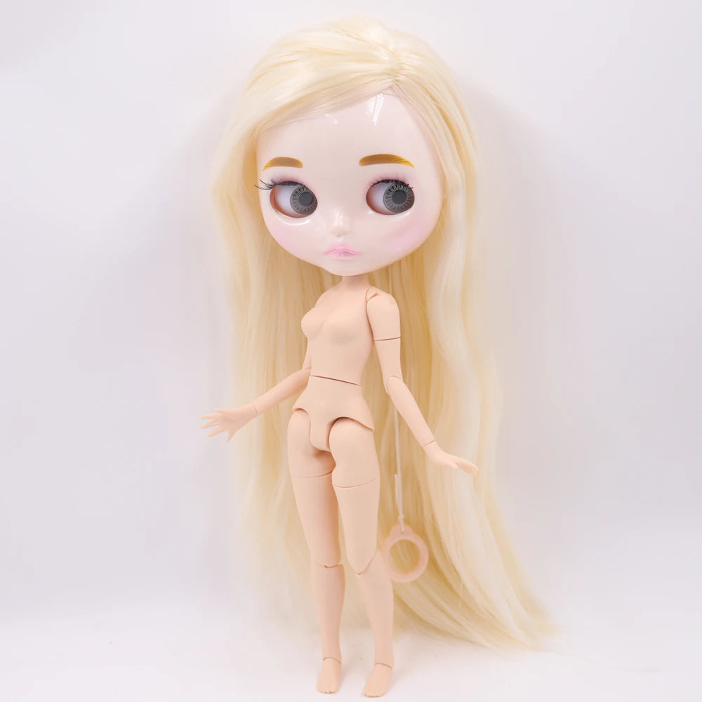 ICY DBS Blyth Doll Carved Lips Face White Skin Joint Body 1/6 BJD collector view