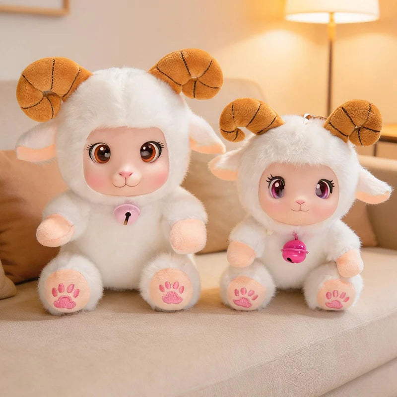 Sitting Lamb Plush detail view