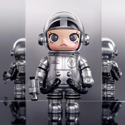 POP MART MEGA SPACE MOLLY 100% Refraction Limited to 2pcs per Order