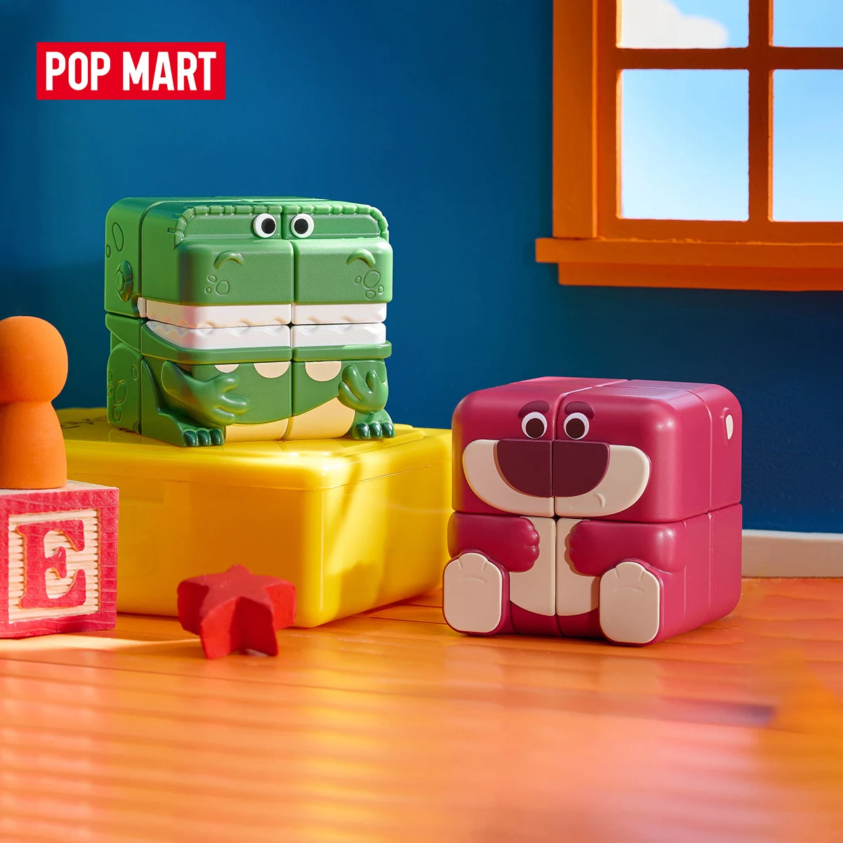 【】POP MART Disney/Pixar POP CUBE CUBIEC Series Figures 1/ POPMART packaging view